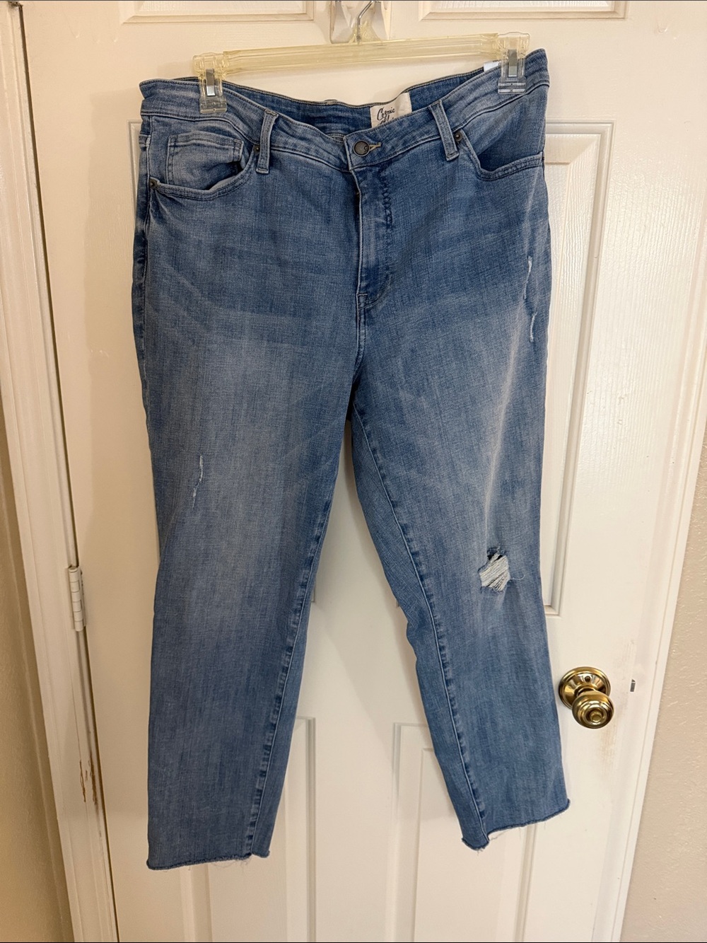 Women’s Mid Wash Distressed Jeans - Blue